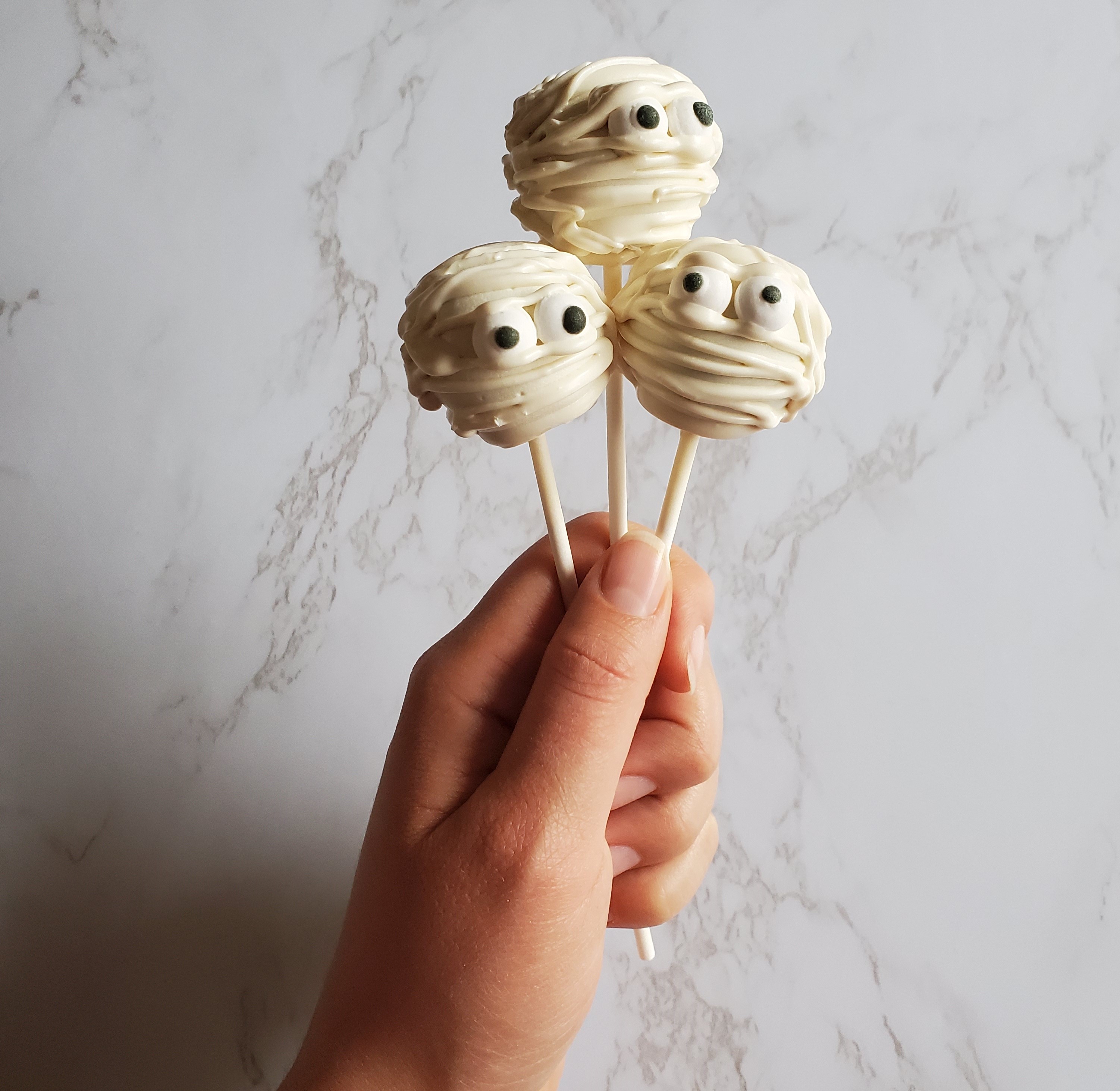 Halloween Cake Pops!